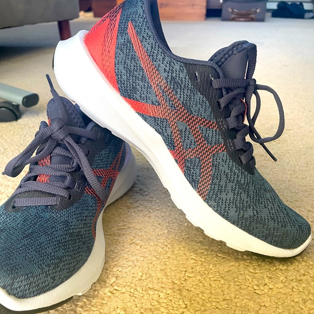 ASICS Women's Versablast Running Shoes
